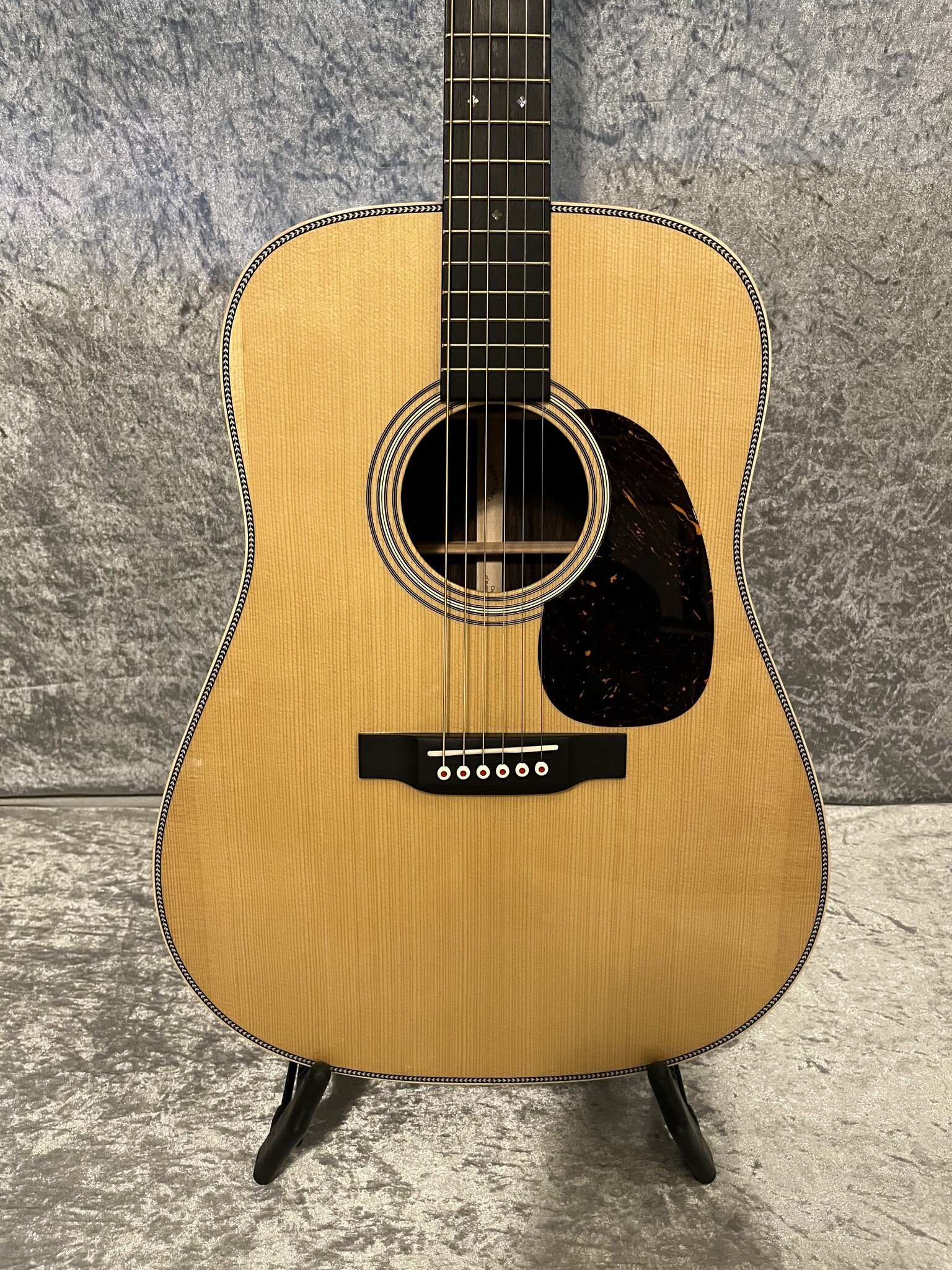 C. F. Martin & Co. Martin D-28 Modern Deluxe (#...494)