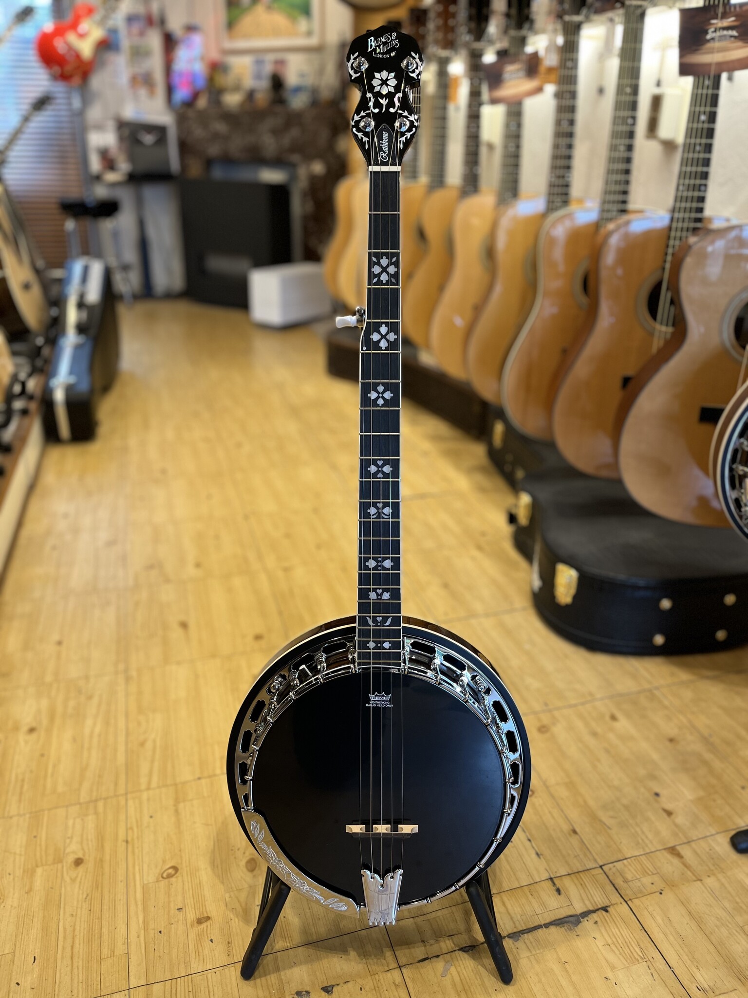 Barnes & Mullins Barnes & Mullins  Rathbone 5-String Banjo with pickup
