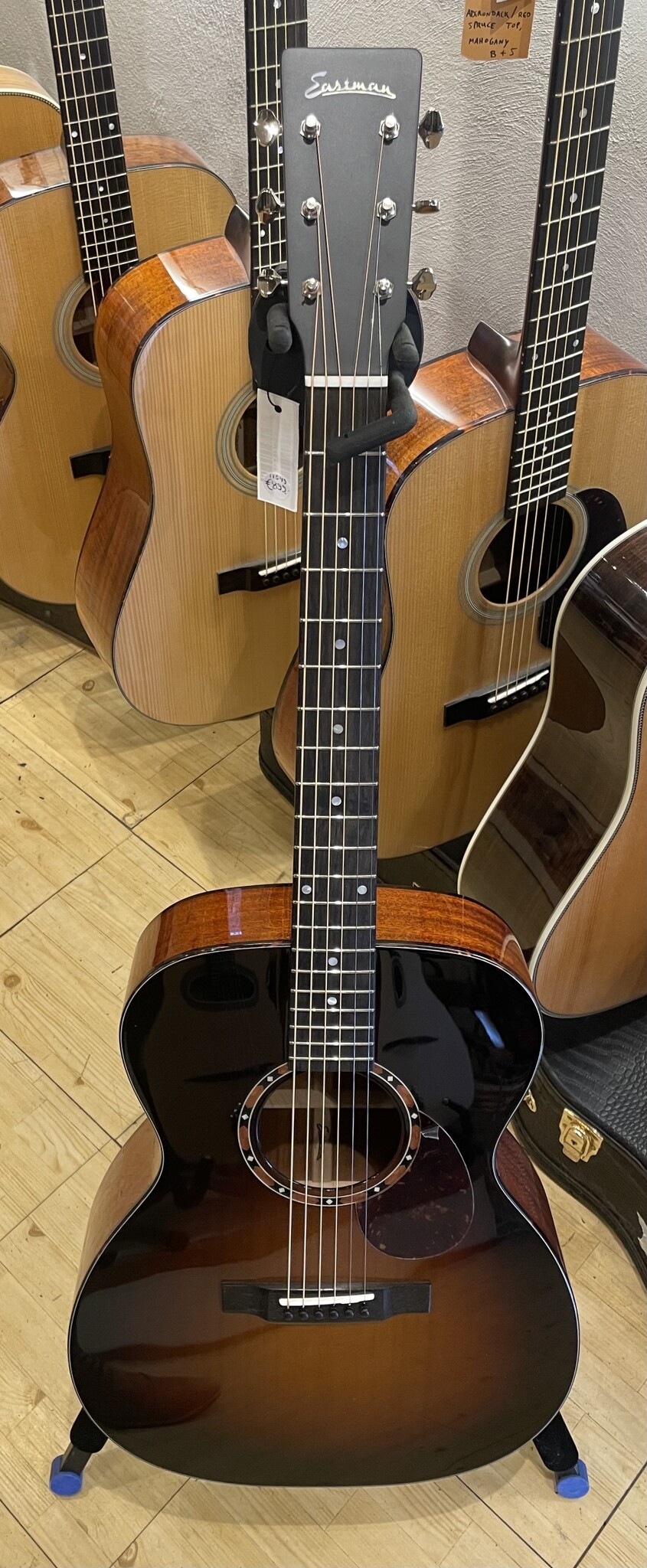Eastman Eastman E2 OM-DLX Sunburst