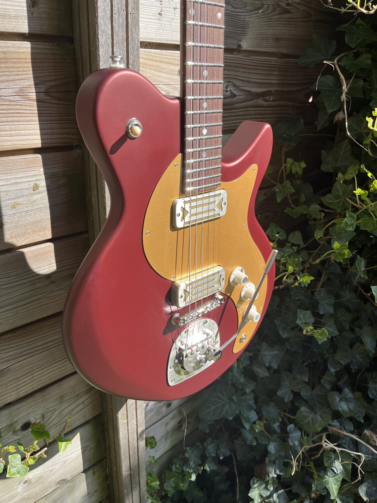Eastman Eastman FullerTone Offset'62 Dakota Red