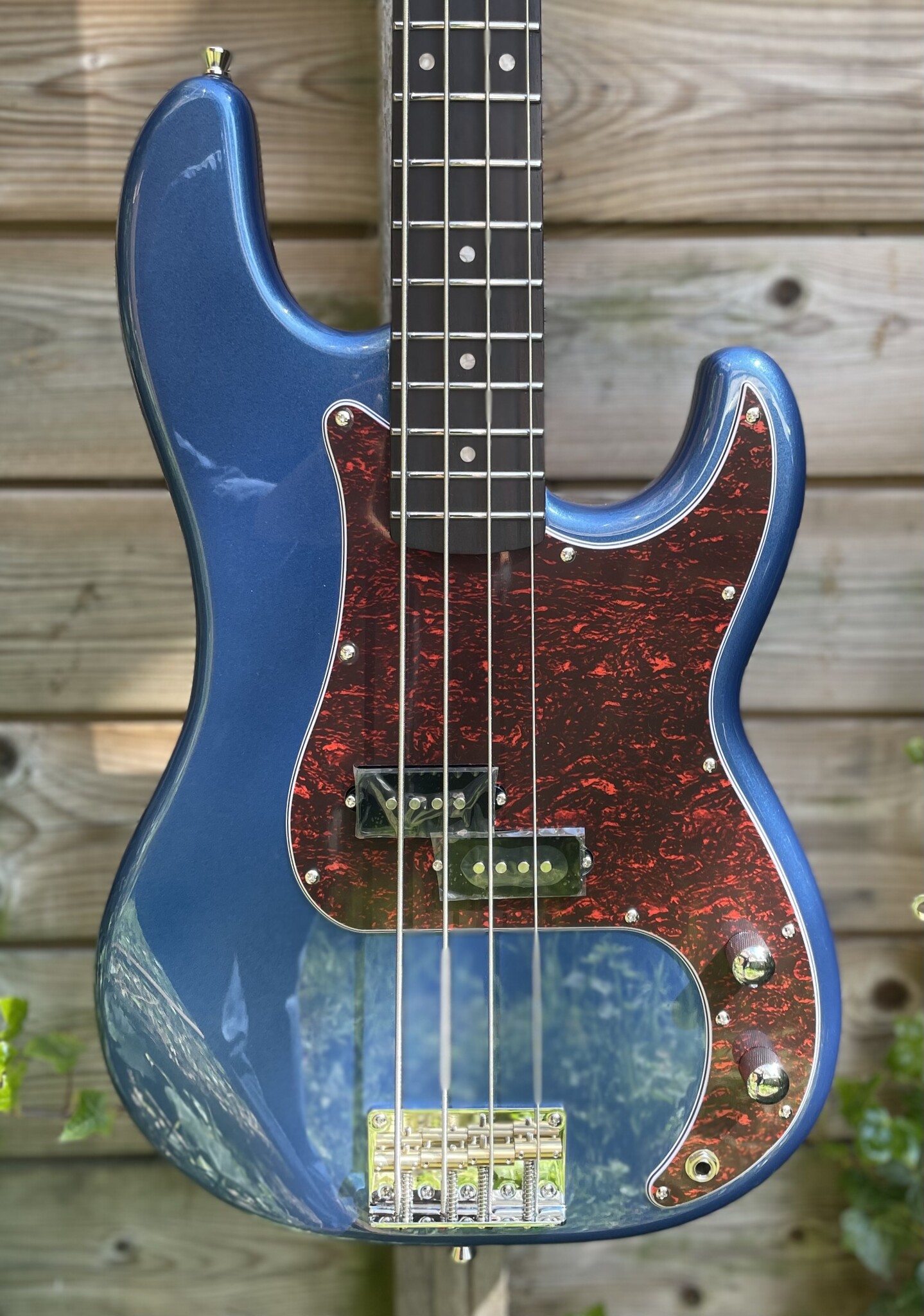 JET Guitars JET P-Bass JPB-300 Navy Blue