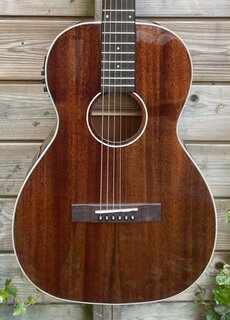 Rathbone Rathbone Mahogany R6ME