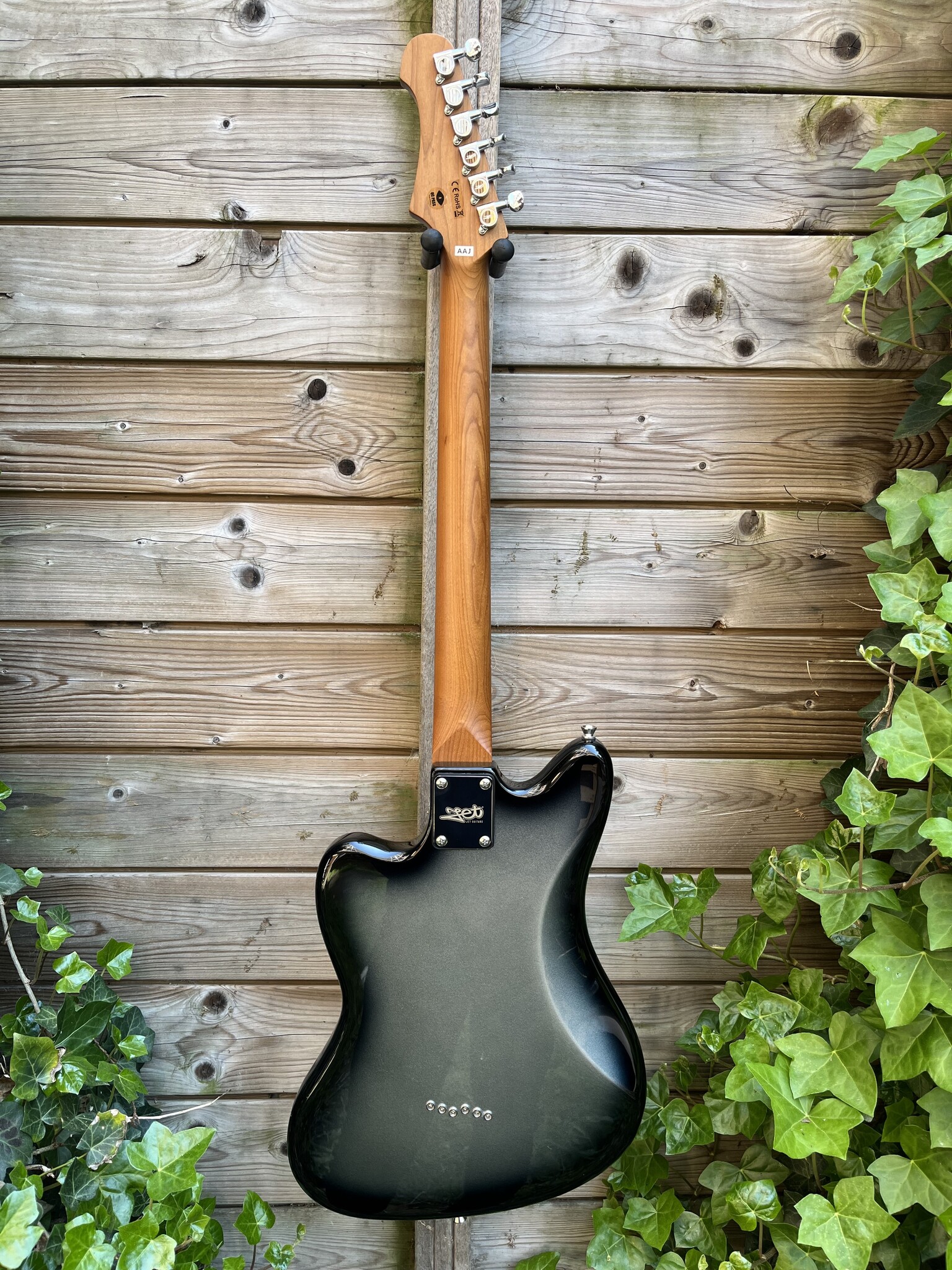 JET Guitars Jet Baritone JJ-350 Moonburst