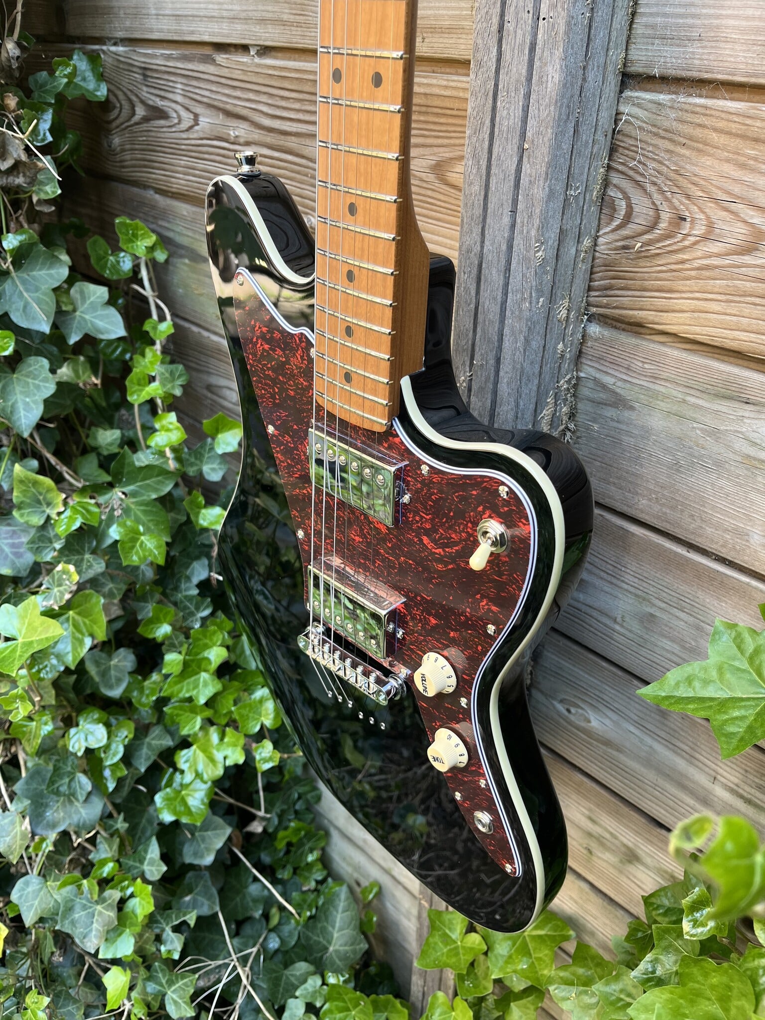 JET Guitars Jet Offset JJ-350 Black