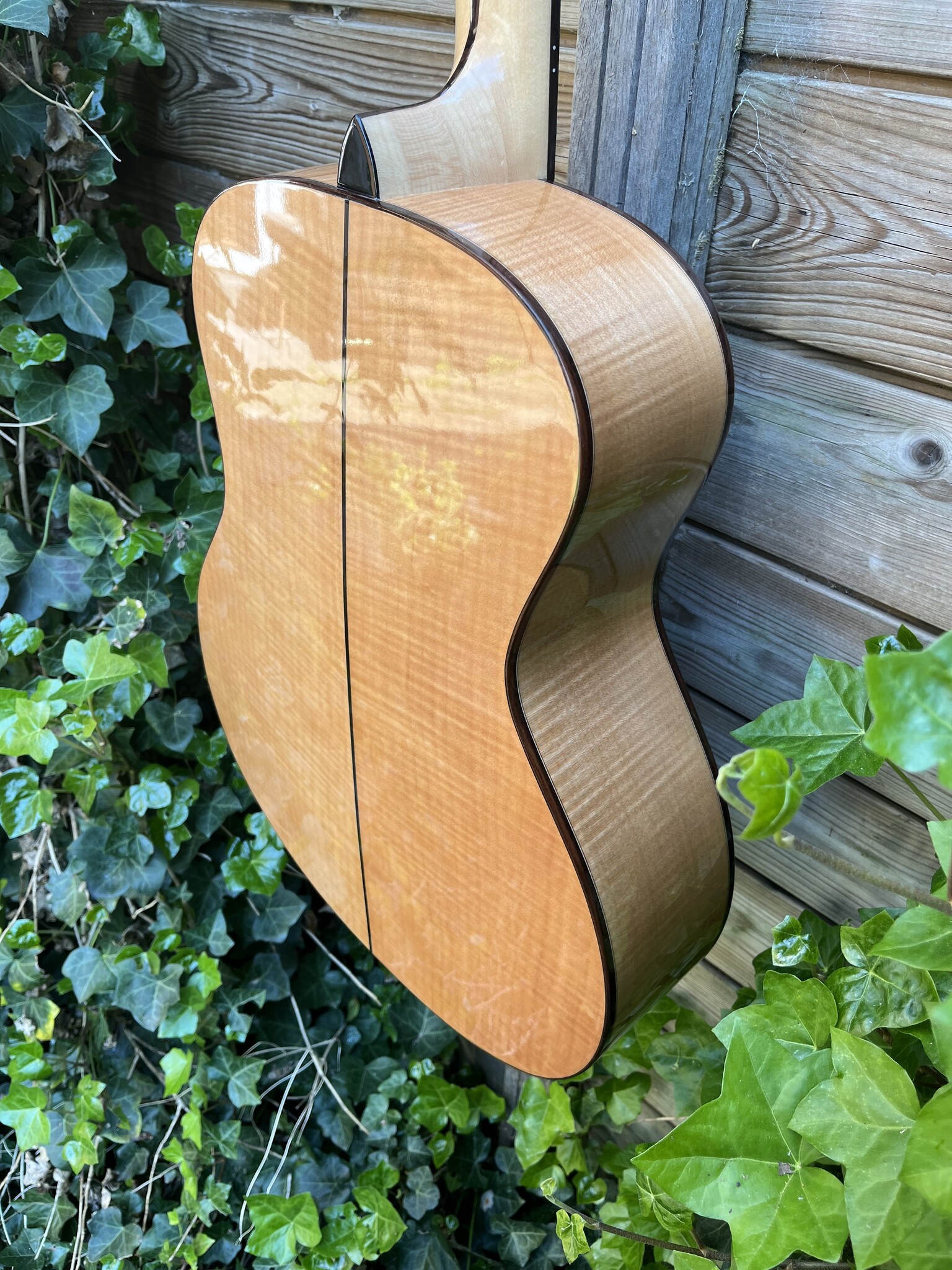 You's You's Guitars L140E Grand Auditorium