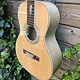 You's You's Guitars P140E 12-Fret Parlor