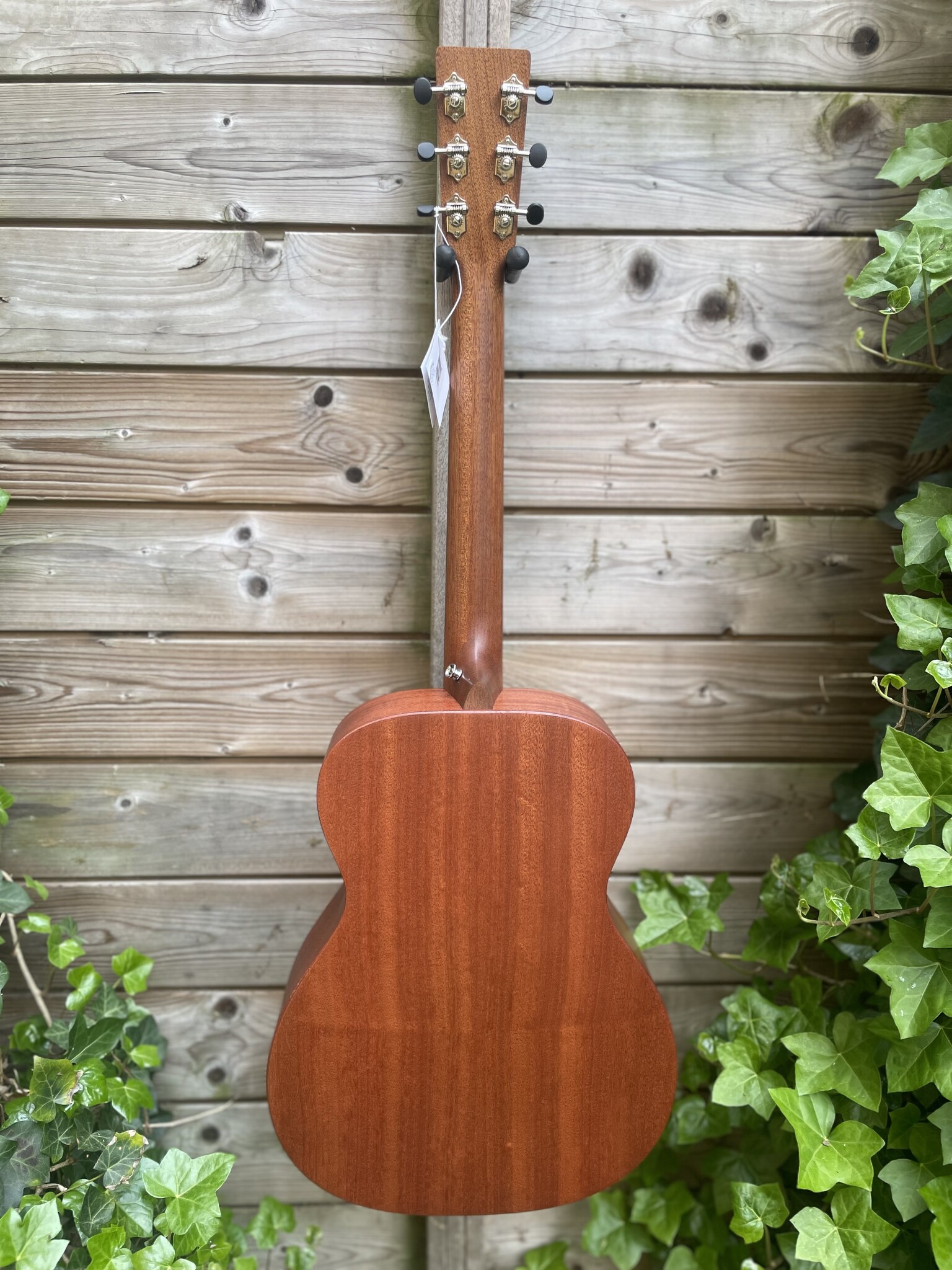 C. F. Martin & Co. Martin 000JrE Sapele