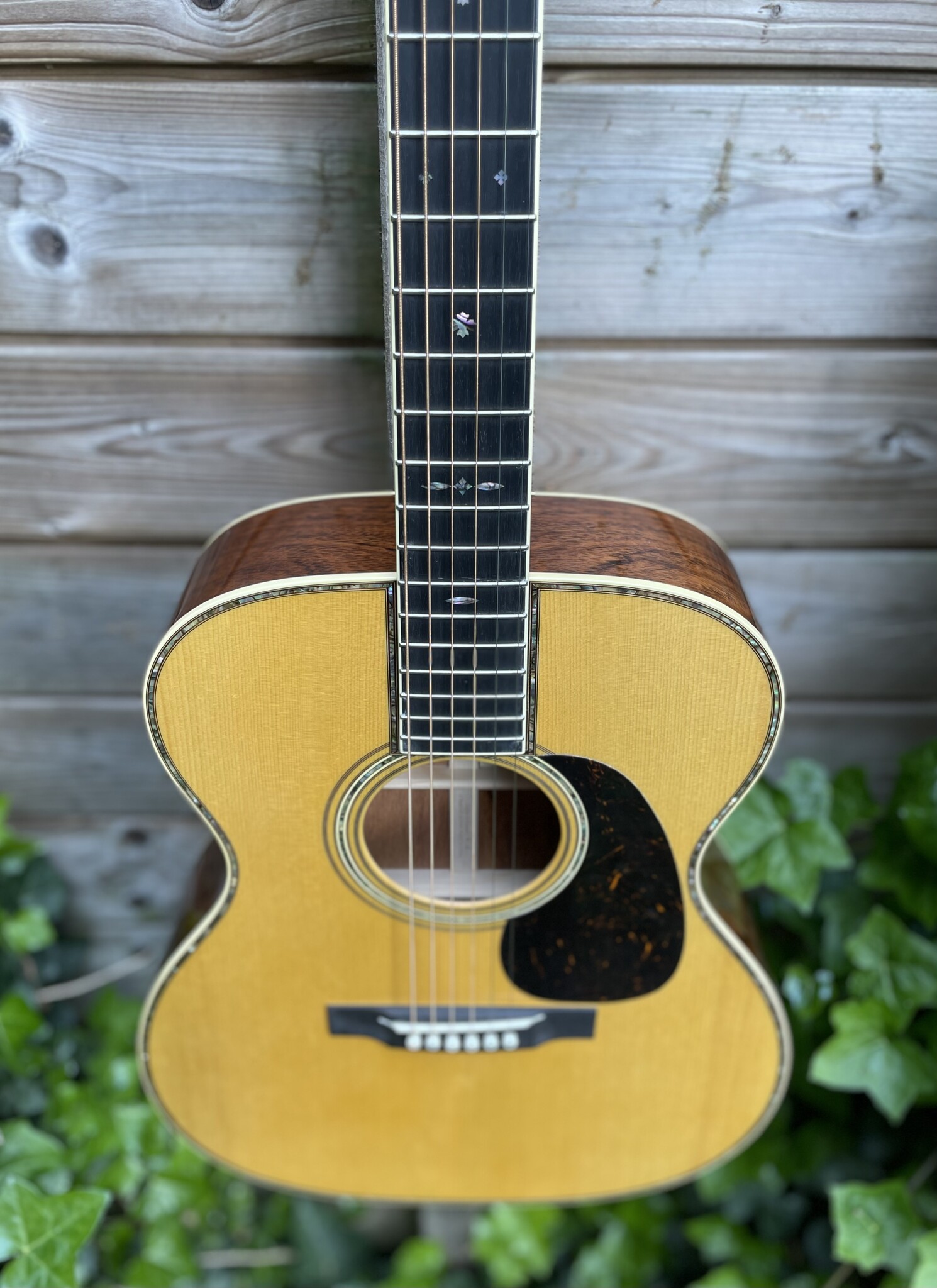 C. F. Martin & Co. Martin 000-42 Eric Clapton 30th Anniversary