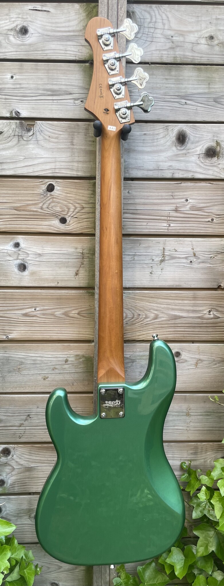 JET Guitars JET Jazz Bass JJB-300 Green