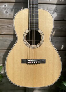 C. F. Martin & Co. Martin 0012-28 Modern Deluxe