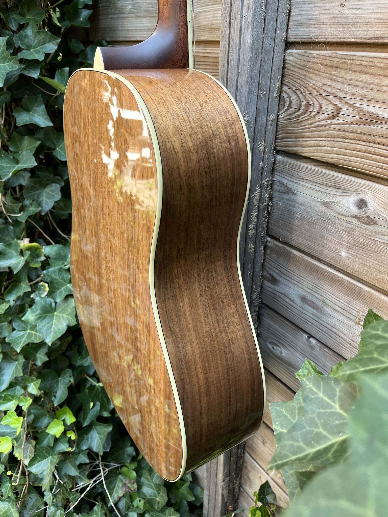 Bourgeois Bourgeois Touchstone Slope Shoulder Dreadnought Luke Bryan Signature Limited Edition