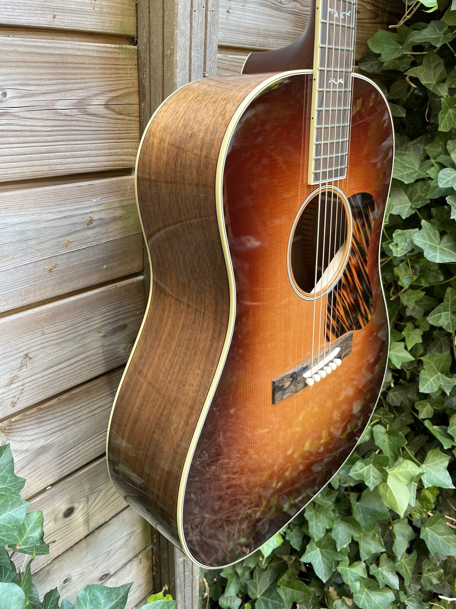 Bourgeois Bourgeois Touchstone Slope Shoulder Dreadnought Luke Bryan Signature Limited Edition