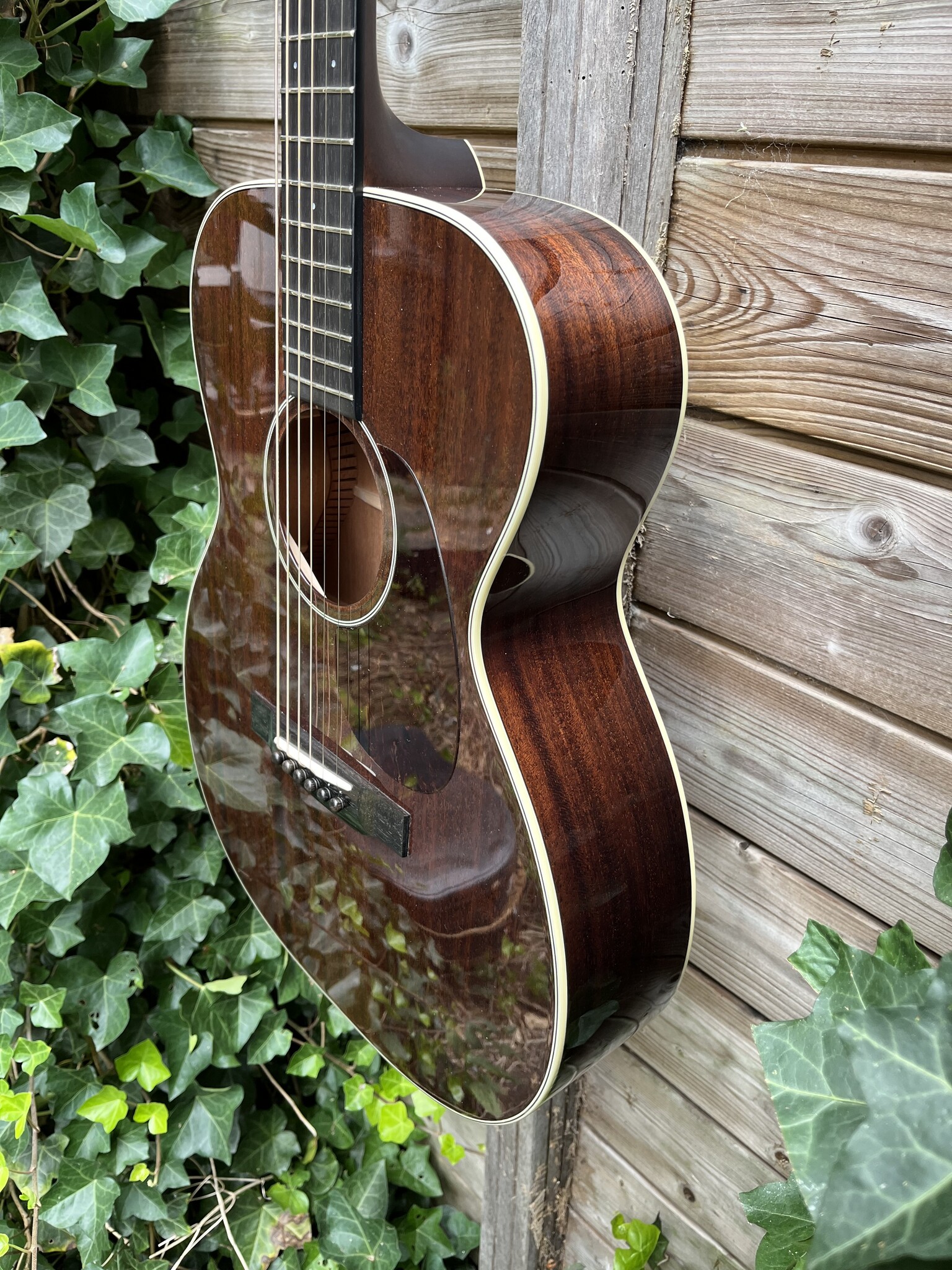 Bourgeois Bourgeois Down East Series 00-14 Fret 'Hogtop' All Mahogany