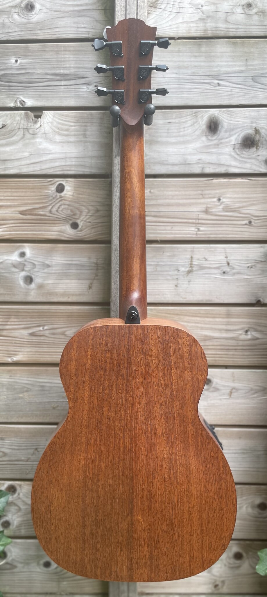 Lâg Guitars LAG Escapade Travel-KAE Khaya Electro