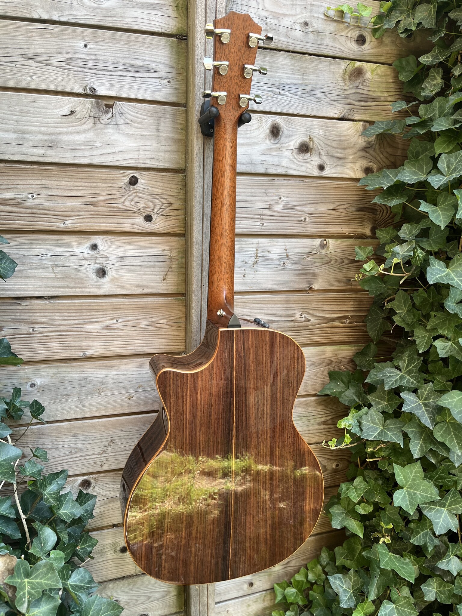 Taylor Taylor 714ce V-Class Grand Auditorium occ.
