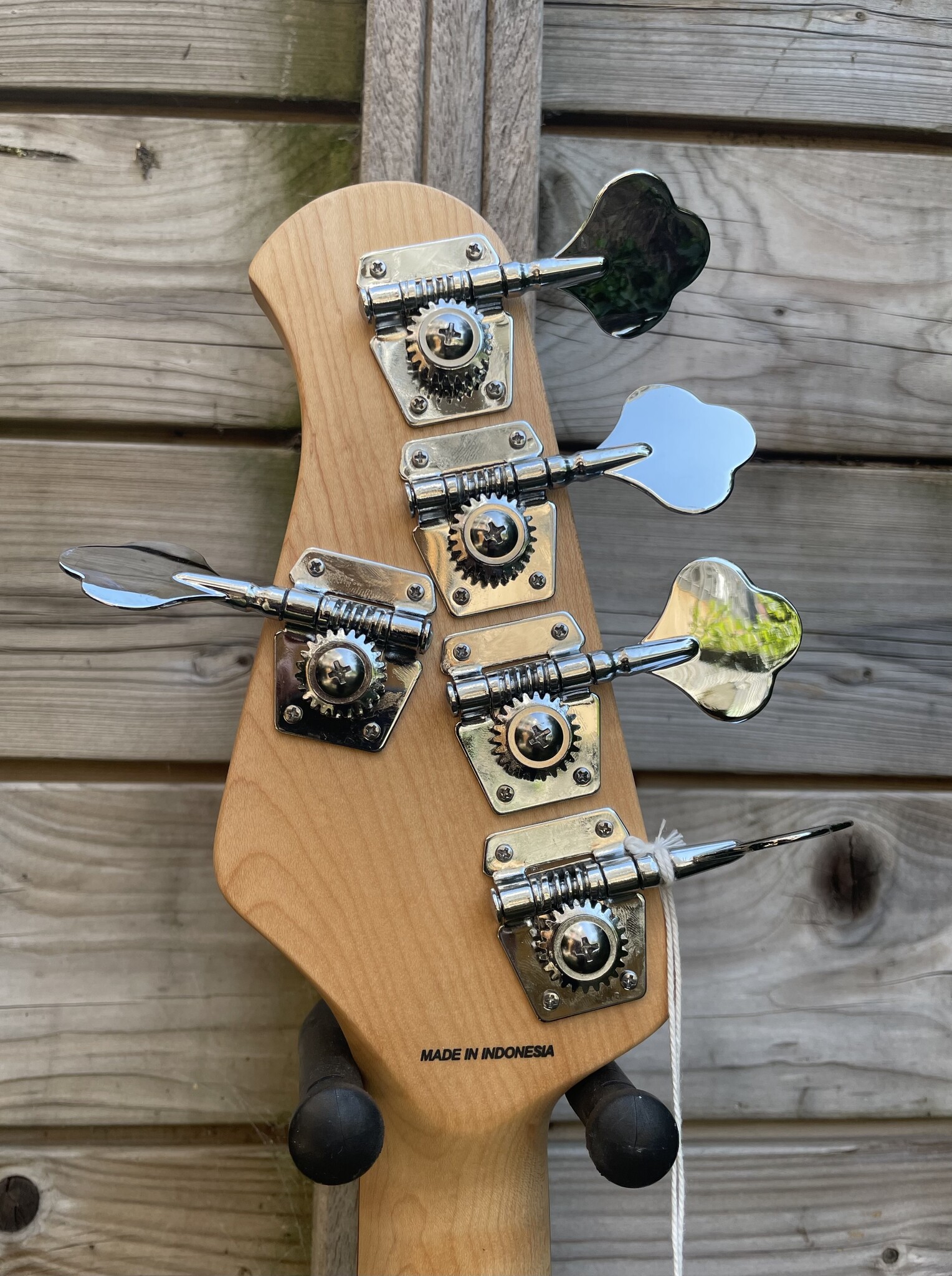 Sterling by Music Man Sterling Music Man StingRay 5-String Walnut Satin