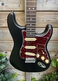 Patina Guitars Patina PS-3 S-Style Black