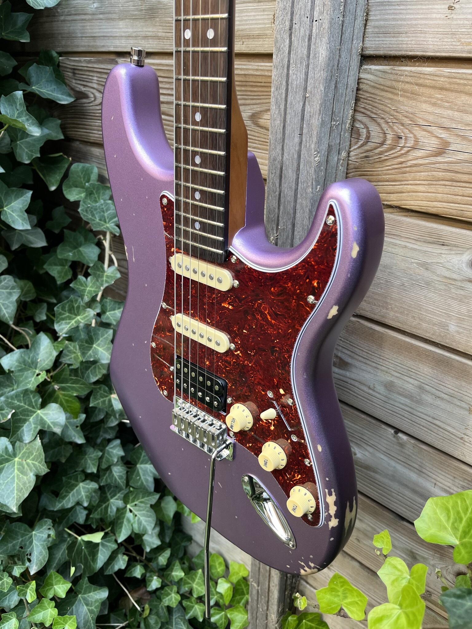 Patina Guitars Patina PS-7 S-Style Purple Relic HSS