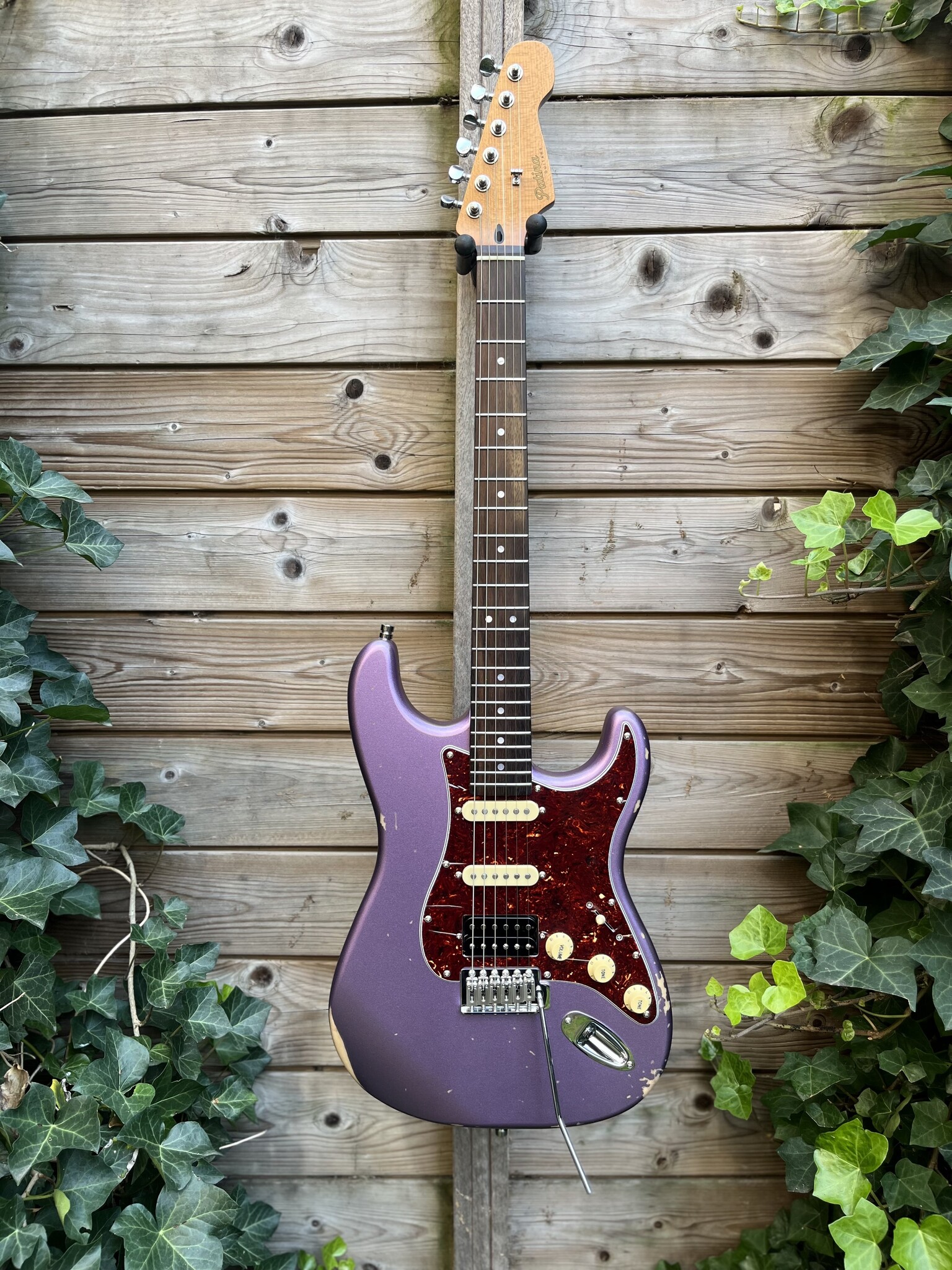 Patina Guitars Patina PS-7 S-Style Purple Relic HSS