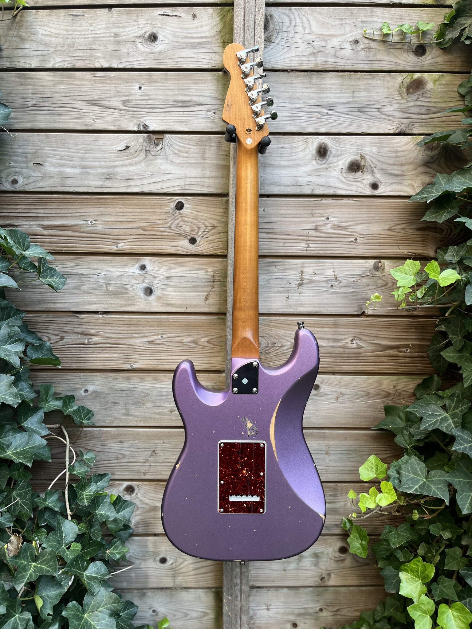 Patina Guitars Patina PS-7 S-Style Purple Relic HSS