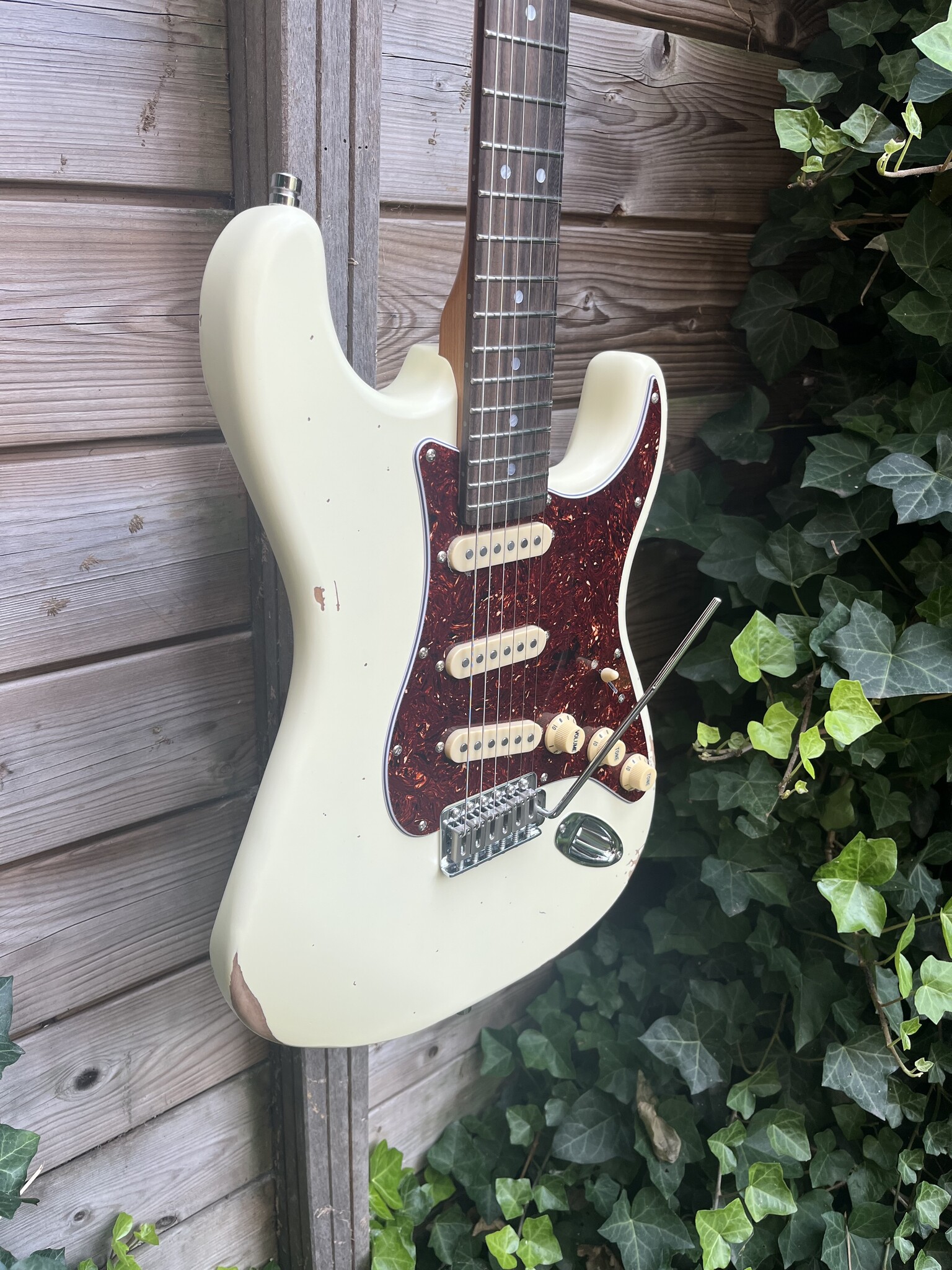 Patina Guitars Patina PS-6 S-Style Olympic White Relic