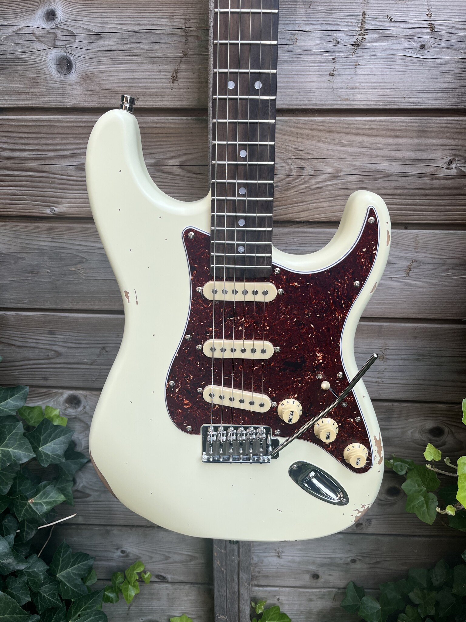 Patina Guitars Patina PS-6 S-Style Olympic White Relic
