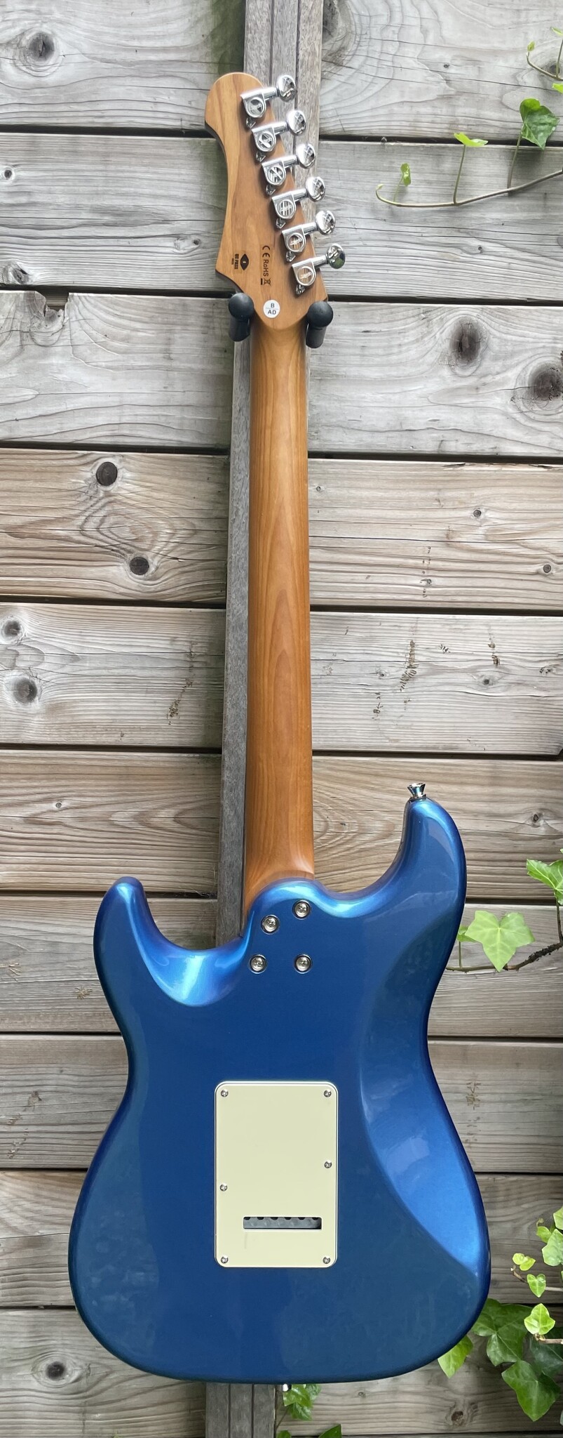 JET Guitars JET HSS Strat JS-400 Lake Placid Blue