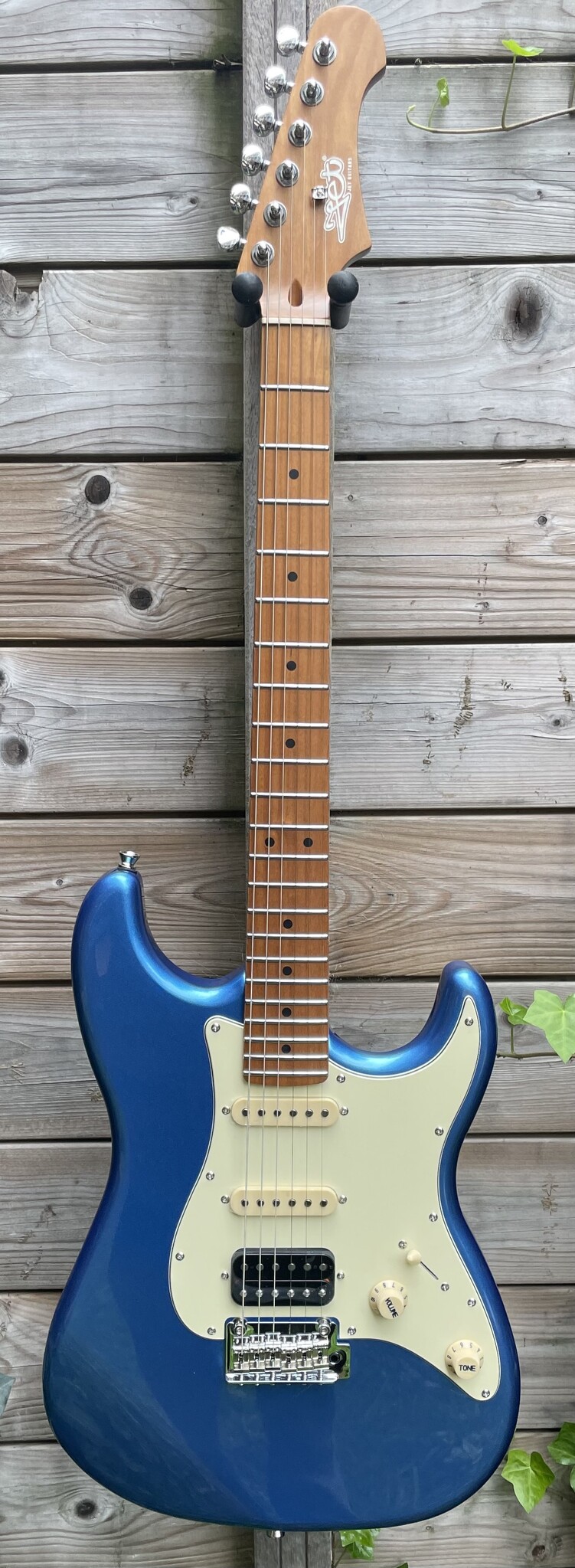 JET Guitars JET HSS Strat JS-400 Lake Placid Blue