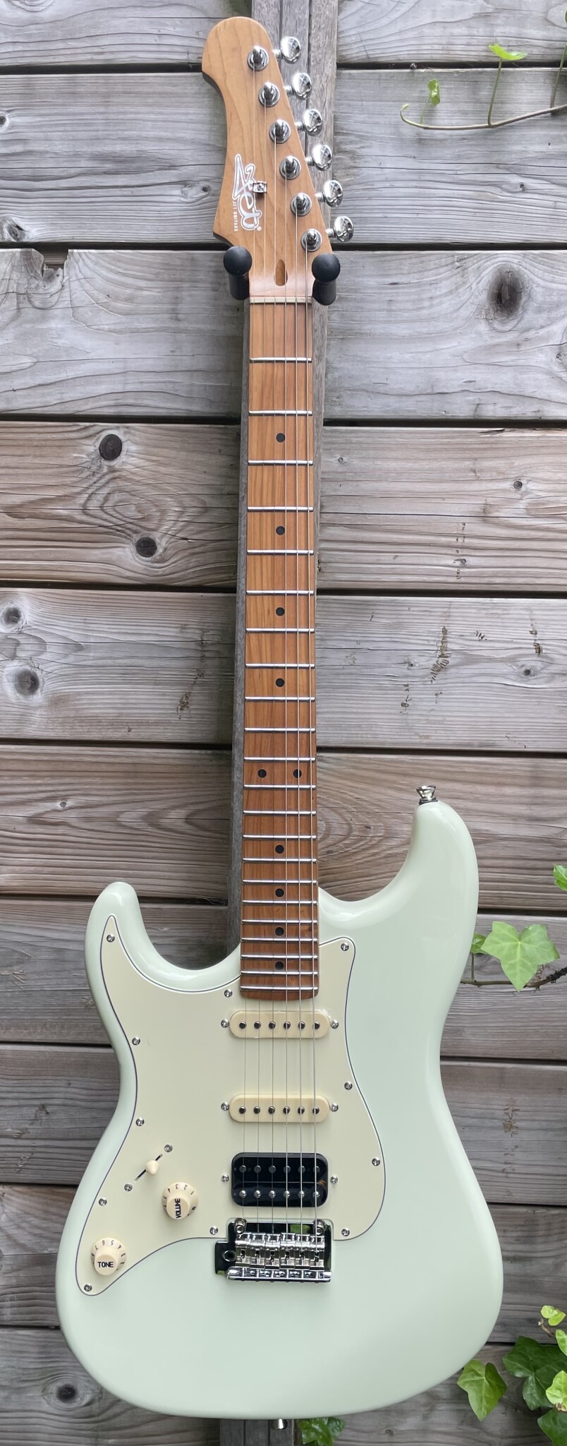 JET Guitars JET HSS Lefthanded Strat JS-400 Olympic White