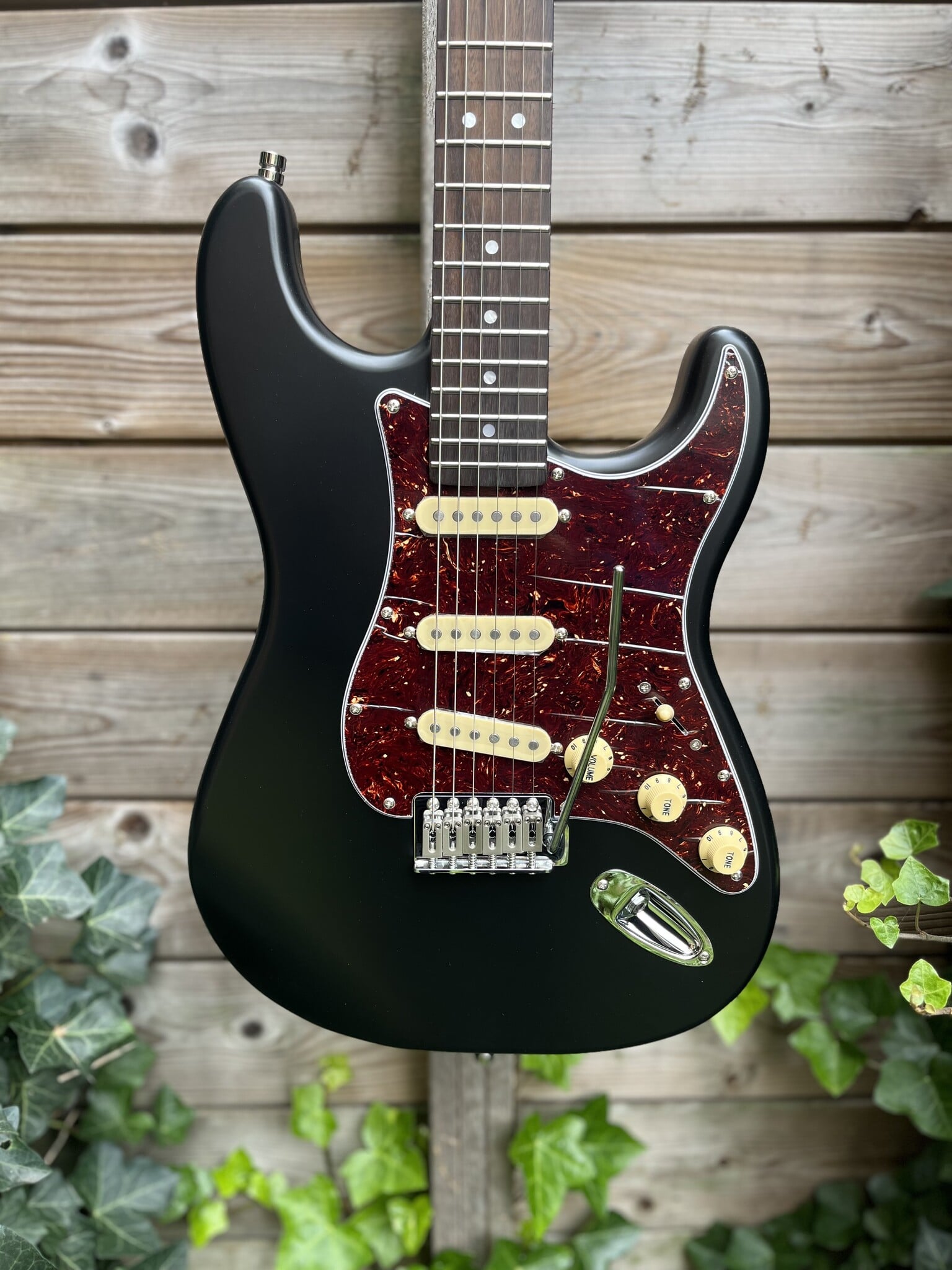 Patina Guitars Patina PS-3 S-tyle Black
