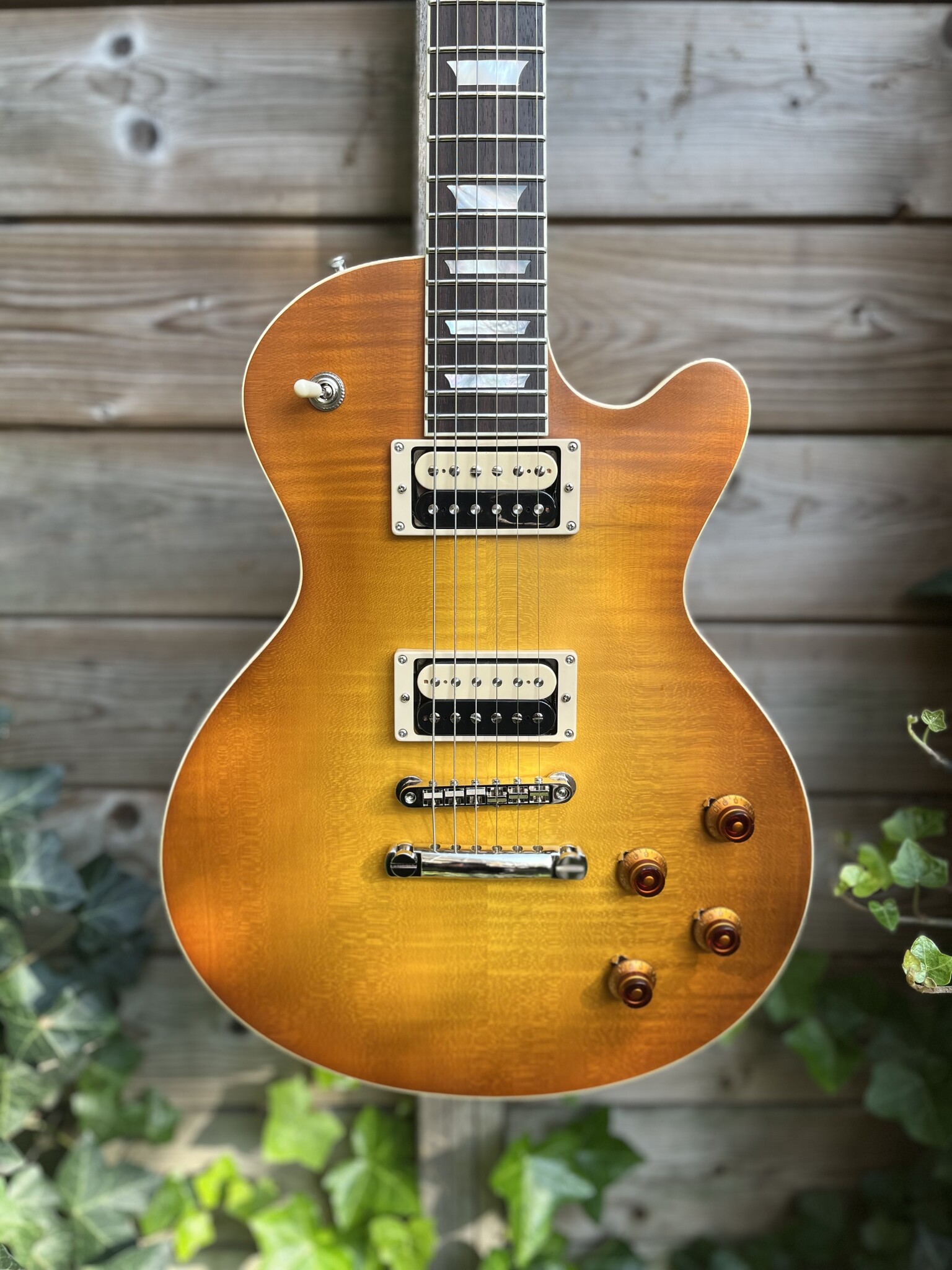 Eastman Eastman SB56 Satin Goldburst