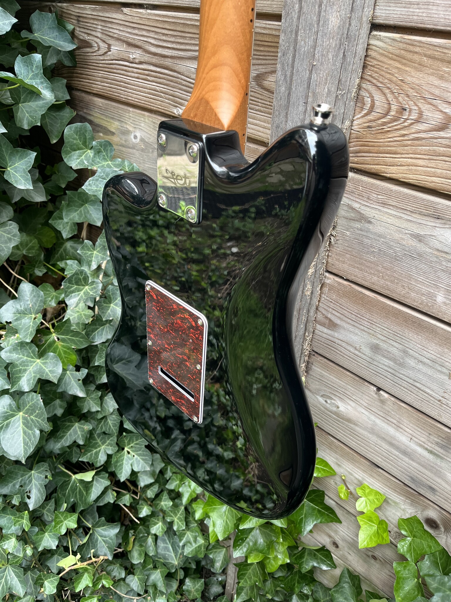 JET Guitars JET Offset JJ-300 Black