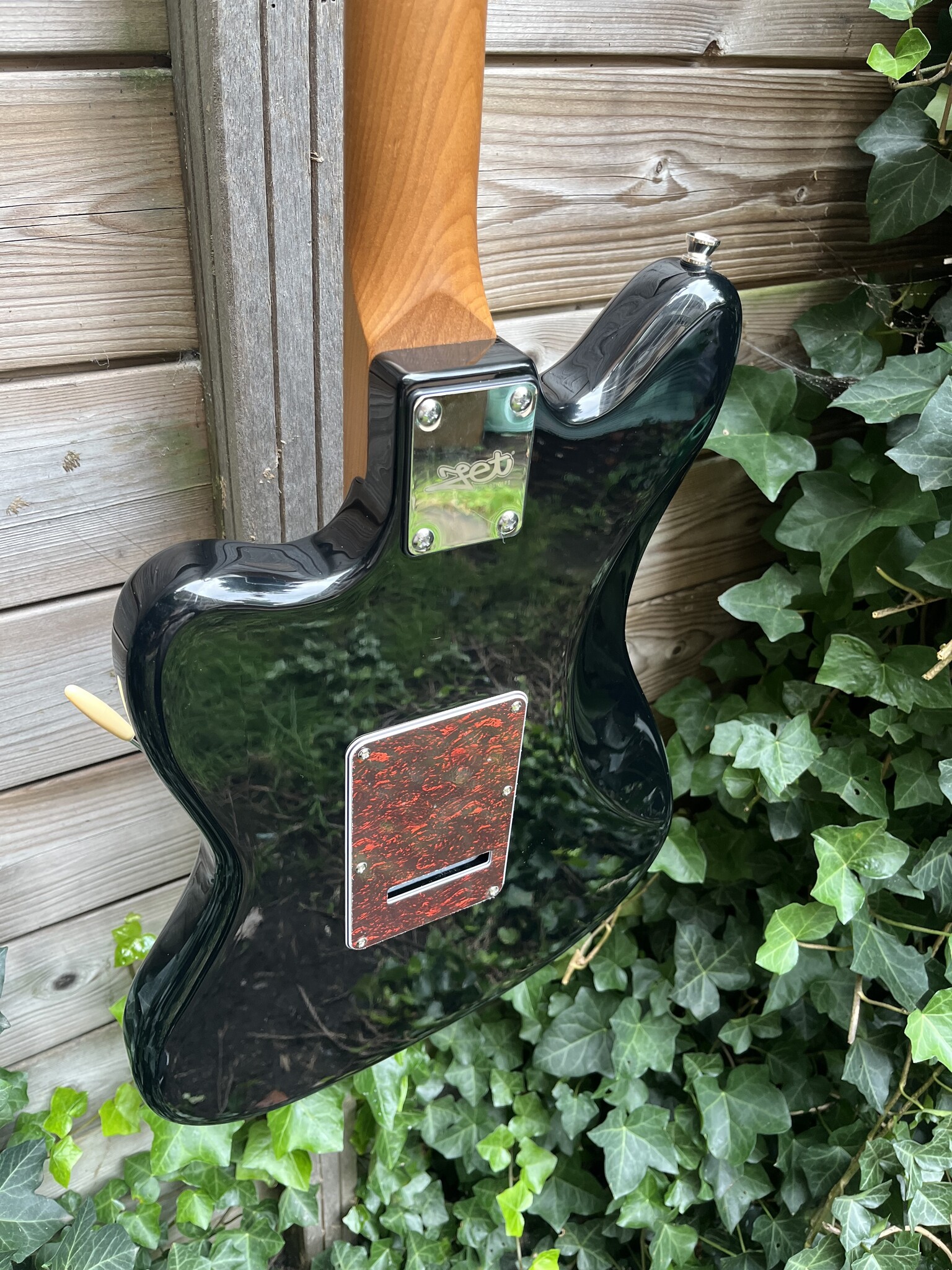 JET Guitars JET Offset JJ-300 Black