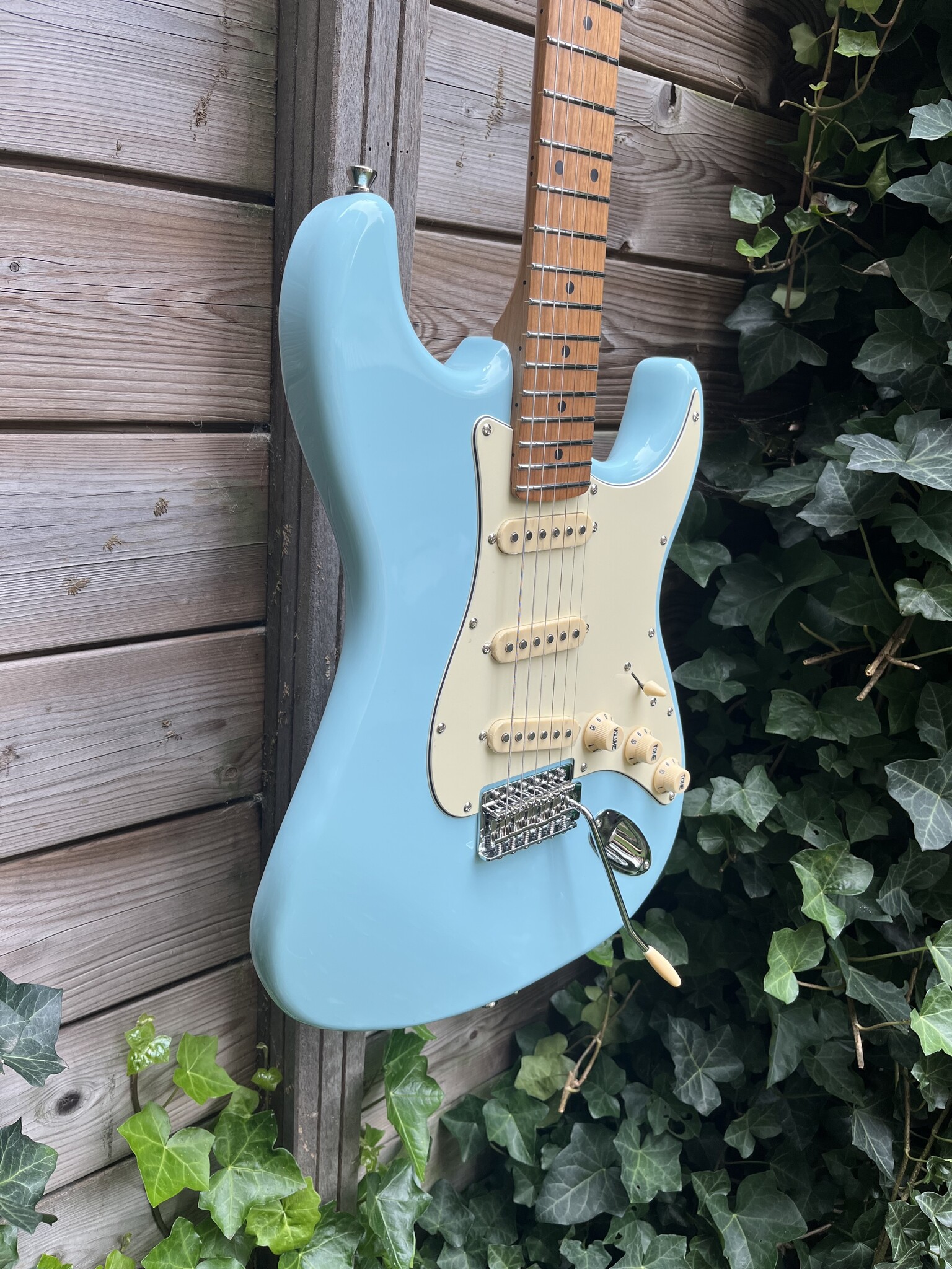 JET Guitars JET Strat JS-300 Sonic Blue