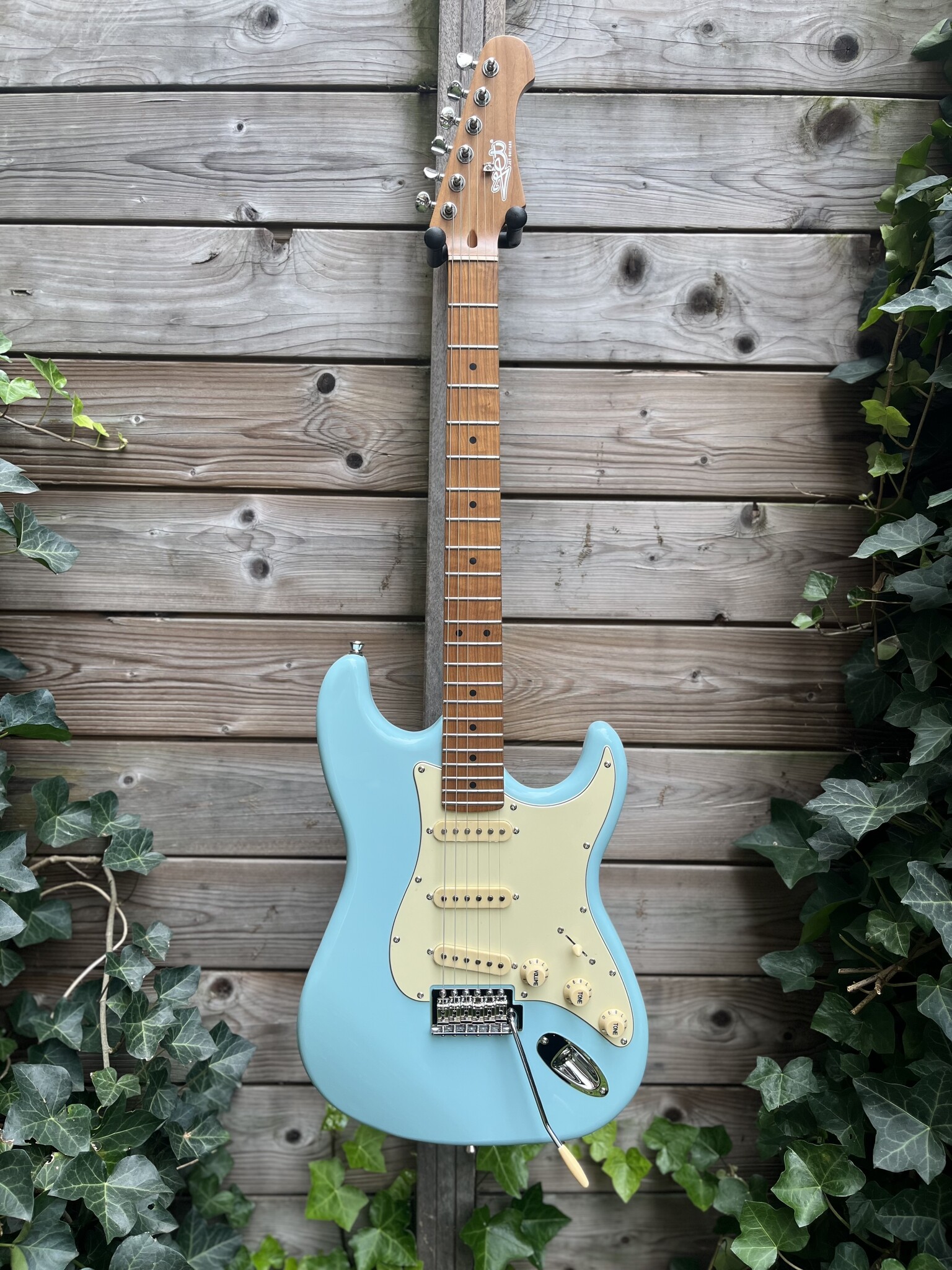 JET Guitars JET Strat JS-300 Sonic Blue