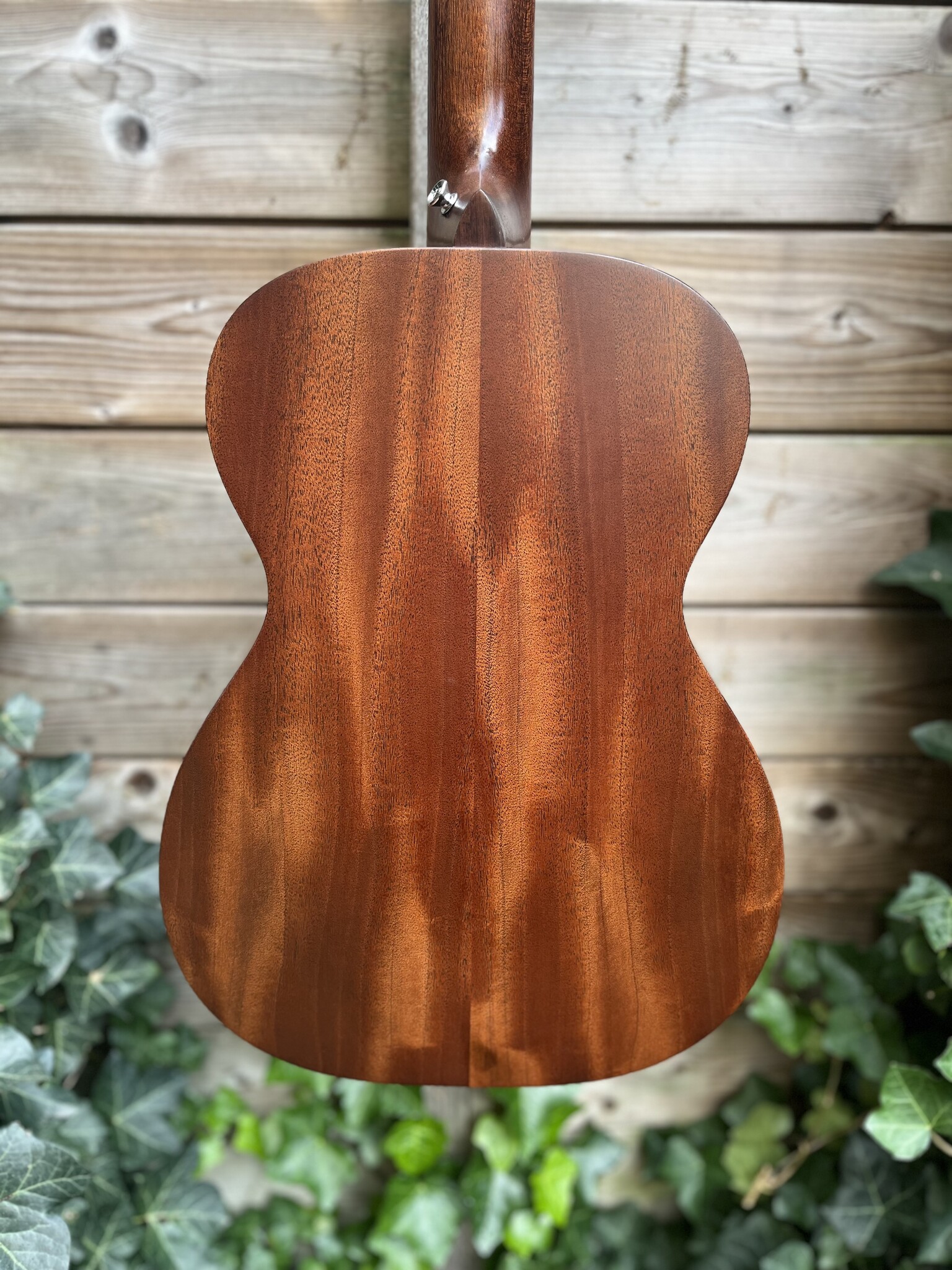 C. F. Martin & Co. Martin 0-10E Retro Road Series Jason Isbell