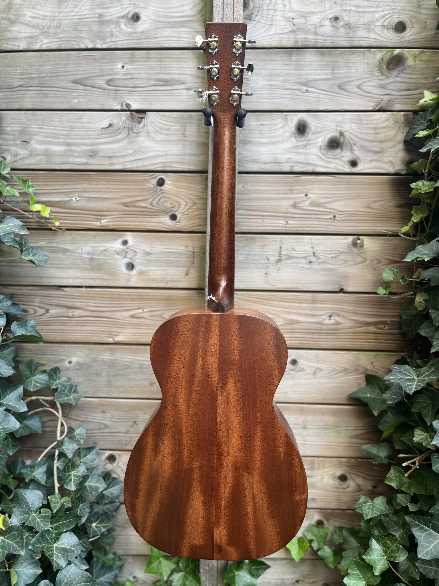 C. F. Martin & Co. Martin 0-10E Retro Road Series Jason Isbell
