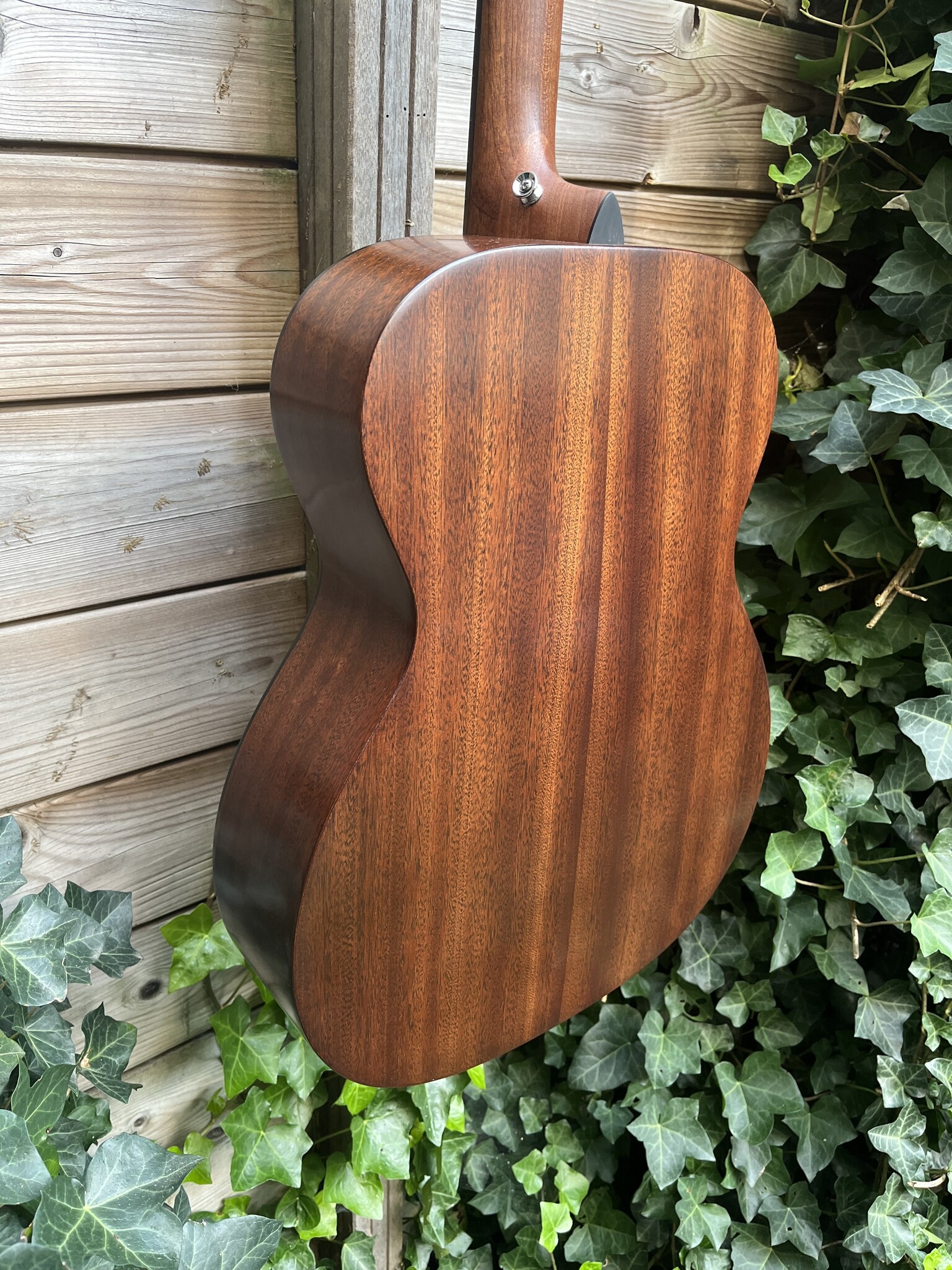 C. F. Martin & Co. Martin Retro 000-10E Road Series