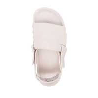 ADILETTE 22 XLG Putmau