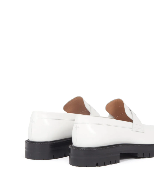 TABI COUNTY LOAFER WHITE