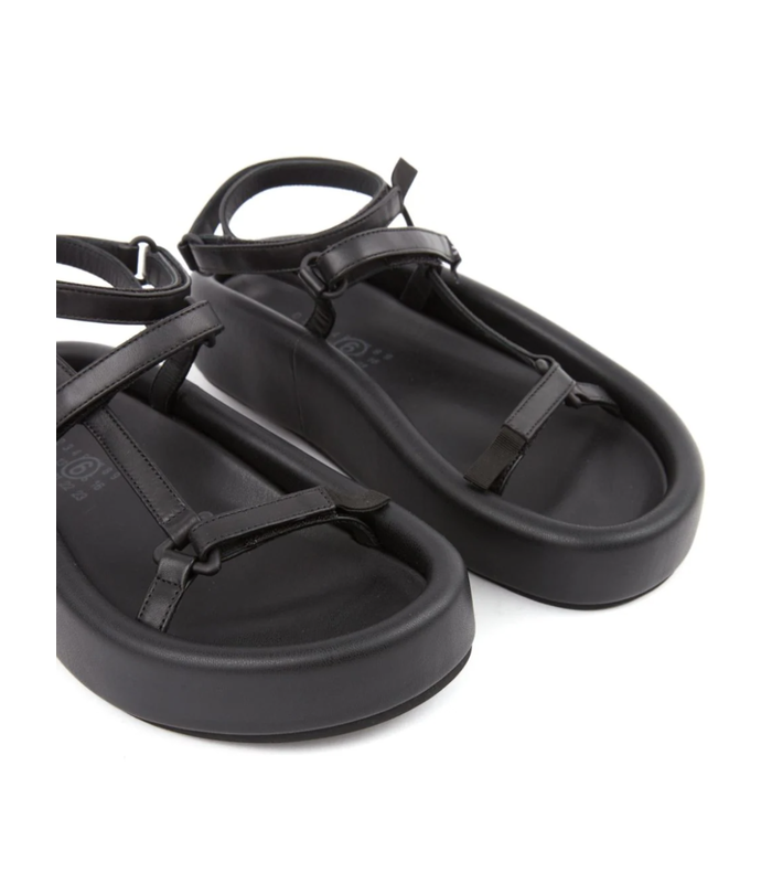 PLATFORM SANDAL BLACK