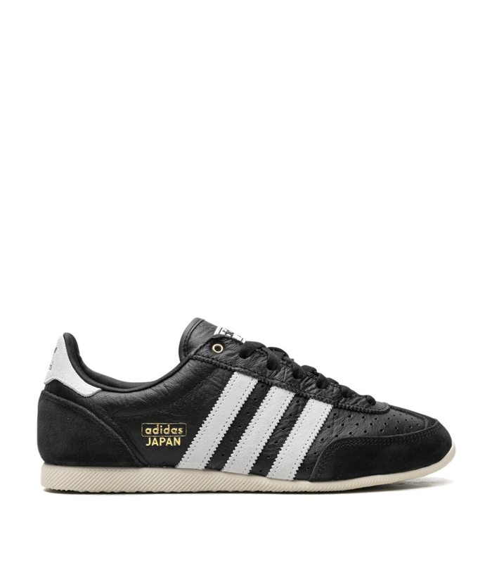 JAPAN W core black/ftwr white/gold met