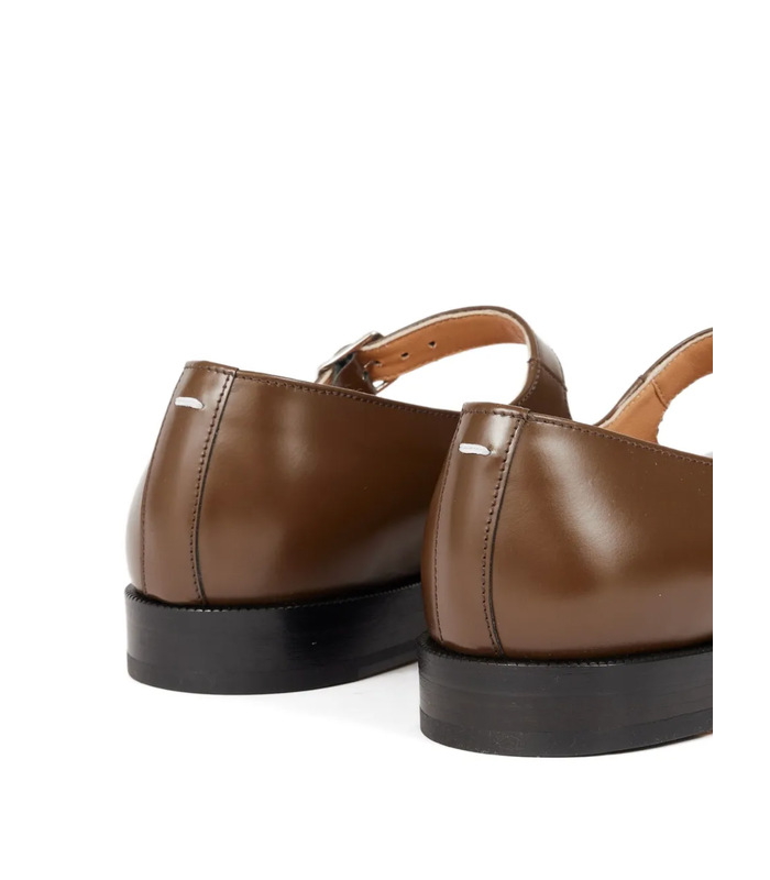 TABI MARY JANE BROWN