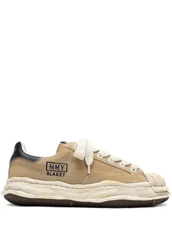MAISON MIHARA YASUHIRO blakey low top sneaker white