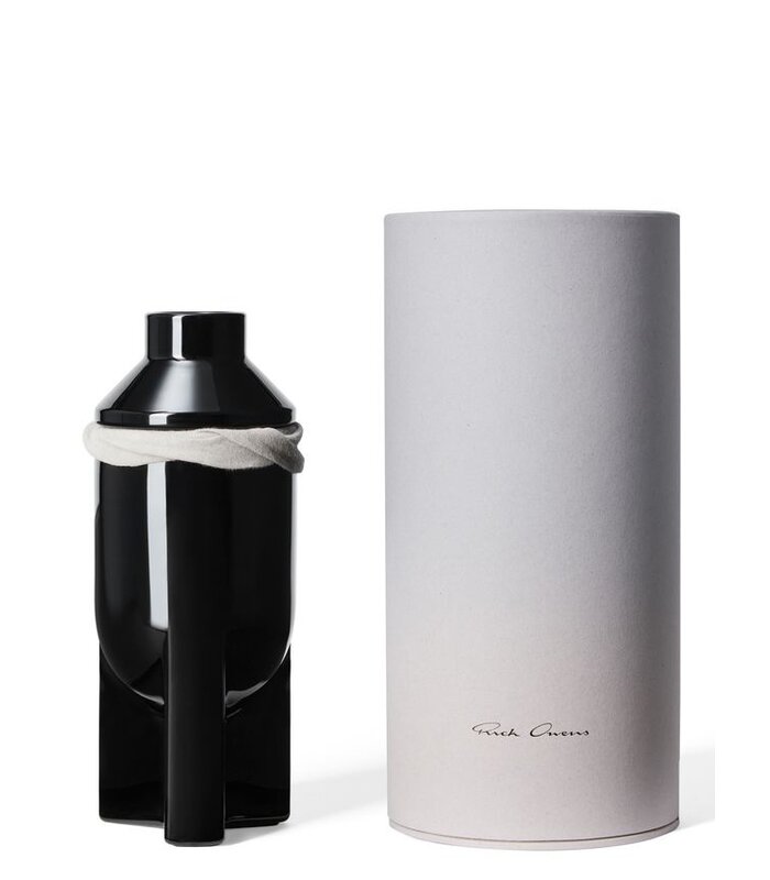 SCENTED CANDLE BLACK