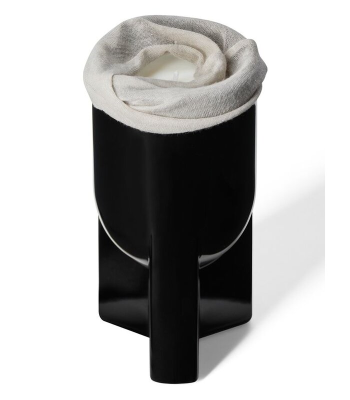 SCENTED CANDLE BLACK