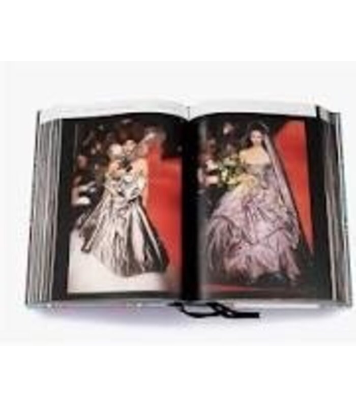 FASHION BOOK CATWALK