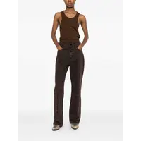 MUSCLE TANK TOP BRUNETTE