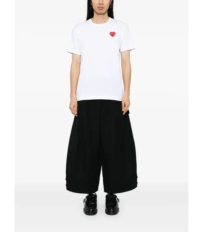 T-SHIRT RHINESTONE EMBLEM RHINESTONE HEART WHITE/RED