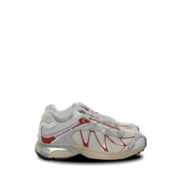 XT-WHISPER Almond Milk/Ftw Silver/Lava Falls